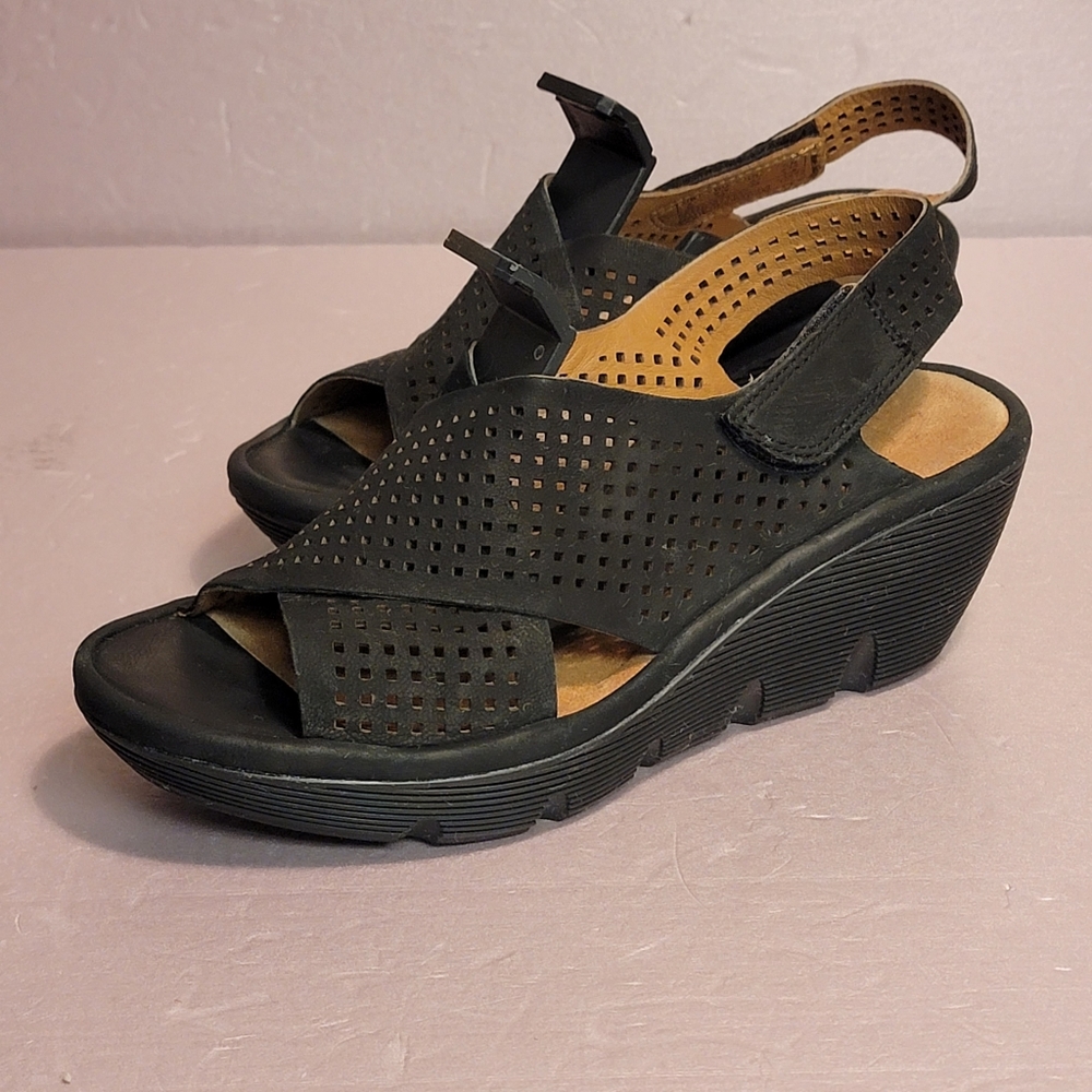 CLARKS WOMENS Wedge 6.5M Black - Picture 5 of 6